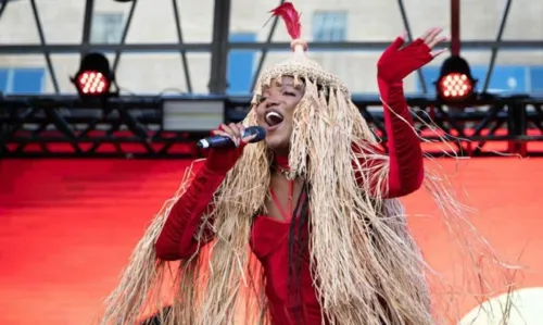 
				
					'Um sonho que ainda nem estava costurado', comemora Majur sobre show no Festival de Verão com Margareth Menezes e Larissa Luz
				
				