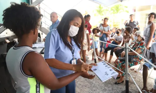 
				
					SAC Móvel realiza atendimentos gratuitos no bairro de Paripe
				
				