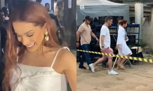 
				
					Anitta grava projeto misterioso em favela no Rio de Janeiro; assista
				
				