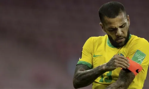 
				
					Justiça espanhola ordena prisão preventiva de Daniel Alves
				
				