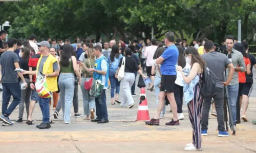 
				
					Provas do Enem são reaplicadas hoje e amanhã a 3,2 mil estudantes
				
				