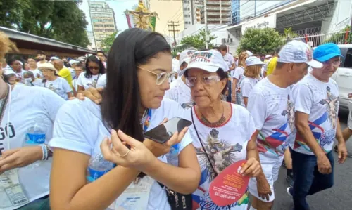 
				
					Após dois anos, fiéis se reúnem para homenagear Senhor do Bonfim e falam sobre retorno da Lavagem
				
				