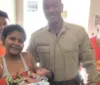 Recém-nascido é salvo por policial após engasgar com leite materno em Lauro de Freitas