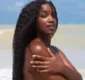 
                  IZA posa de topless e fãs reagem: 'Deusa brasileira'