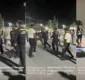 
                  Segurança é flagrado agredindo jovem por fazer xixi na rua na Bahia