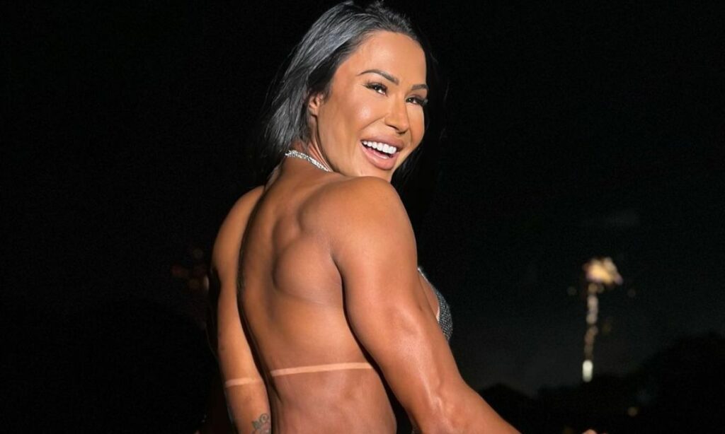 Gracyanne Barbosa Impressiona Ao Empinar Bumbum Gg Em Aula De Pole