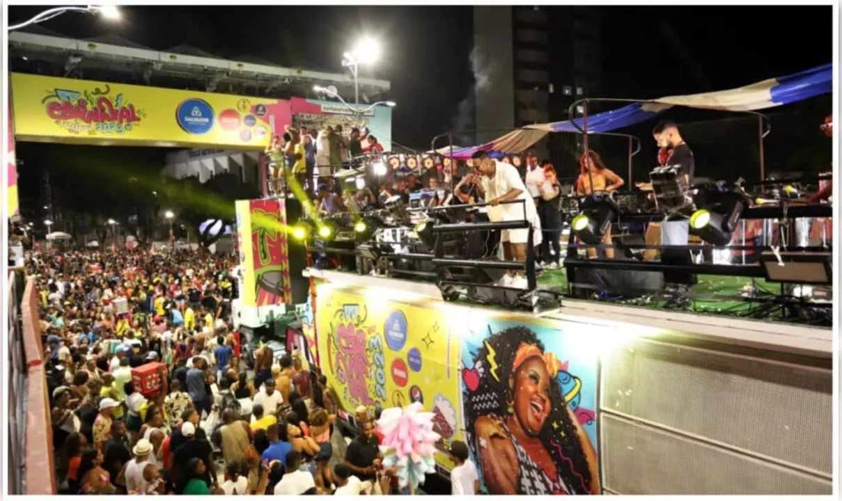 Sábado de folia teve retorno de Ivete, saída do Ilê Aiyê e mais