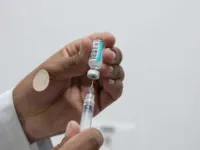 Salvador começa a vacinar idosos acima de 60 anos com imunizante Bivalente na próxima segunda (6)
