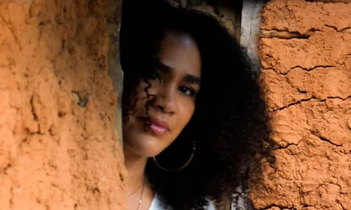 
				
					'Respeitem a história que vivi para chegar aqui', rebate Mariene de Castro sobre ausência no carnaval de Salvador
				
				