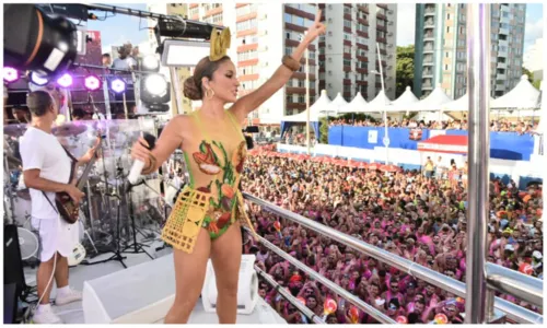 
				
					No carnaval, Claudia Leitte chora ao cantar sucesso do Babado Novo
				
				