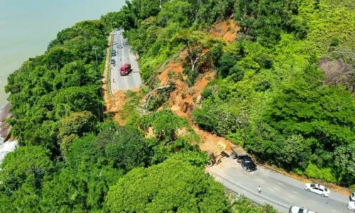 
				
					Chuvas deixam mais de 30 mortos no litoral norte de SP; Lula visita áreas atingidas
				
				