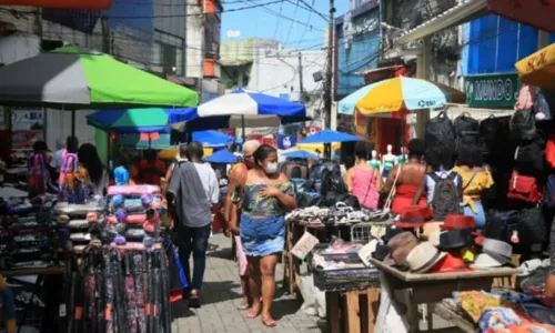 
				
					Acordo permite funcionamento do comércio em Salvador no carnaval; trabalhadores devem ganhar bônus
				
				