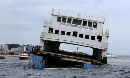 
				
					Secretaria de Turismo da Bahia abre licitação para contratar empresa para afundar ferries na Baía de Todos-os-Santos
				
				