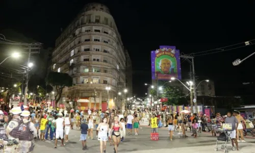 
				
					Confira fotos do segundo dia de carnaval no circuito Osmar
				
				