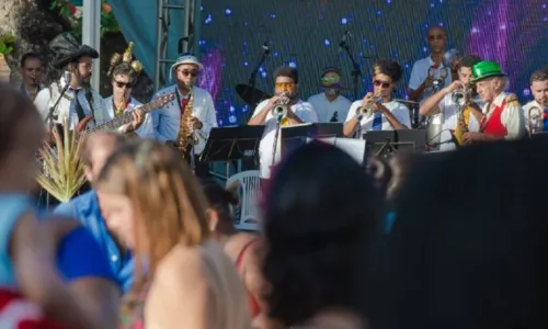 
				
					Coreto das Orquestras realiza 8 bailes gratuitos de carnaval no Santo Antônio Além do Carmo
				
				