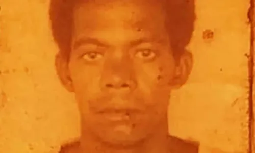
				
					Idoso morre após ser atingido por bala perdida na Bahia
				
				