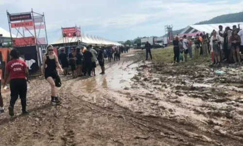 
				
					Cobras, muita lama e caos: veja memes do REP Festival
				
				