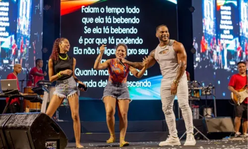 
				
					Parangolé reúne multidão na Arena Fonte Nova em edição única de ensaio de verão; confira
				
				
