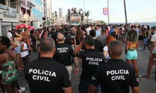 
				
					Carnaval de Salvador terá 30 mil policiais e bombeiros e 42 portais de abordagem
				
				