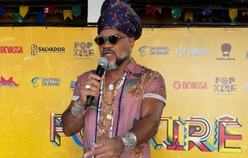 
				
					'Entrei no Carnaval para experimentar, até nudismo eu experimentei', relembra Carlinhos Brown
				
				