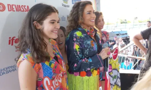 
				
					Pela 1ª vez, Daniela Mercury se apresenta no carnaval de Salvador todos os dias de festa e garante 4 'Pipocas da Rainha'
				
				