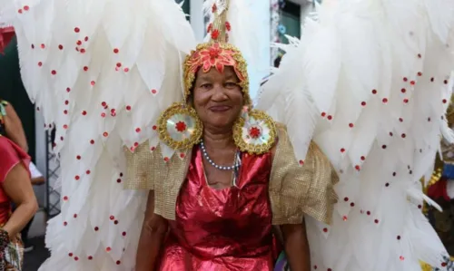 
				
					Confira fotos do segundo dia de carnaval no circuito Batatinha
				
				