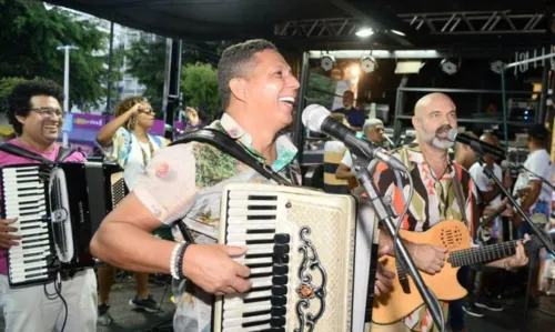 
				
					Confira fotos do segundo dia de carnaval no circuito Osmar
				
				