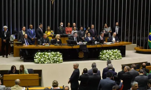 
				
					Congresso abre Ano Legislativo com discursos em defesa da democracia
				
				