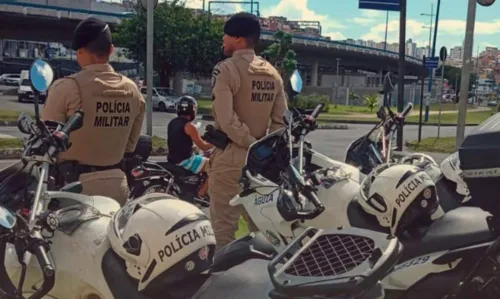 
				
					PM intensificará policiamento em locais de entrega de abadás em Salvador
				
				