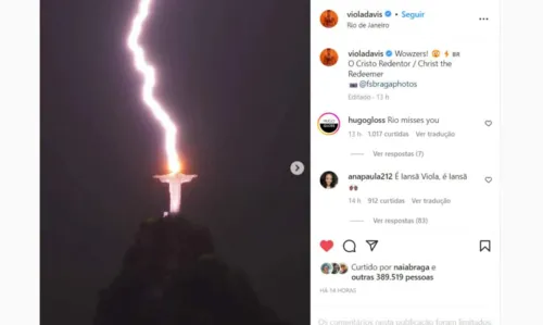 
				
					Fotógrafo registra momento em que Cristo Redentor é atingido por raio
				
				