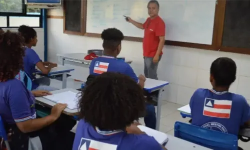 
				
					Resultado final dos concursos públicos para professores da rede estadual de ensino é divulgado
				
				