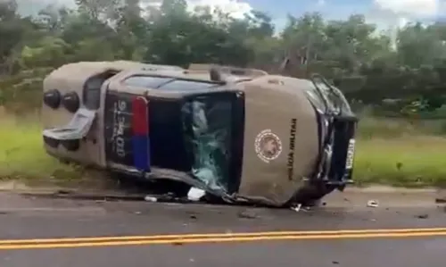 
				
					Três policiais militares ficam feridos após acidente no sudoeste da Bahia
				
				