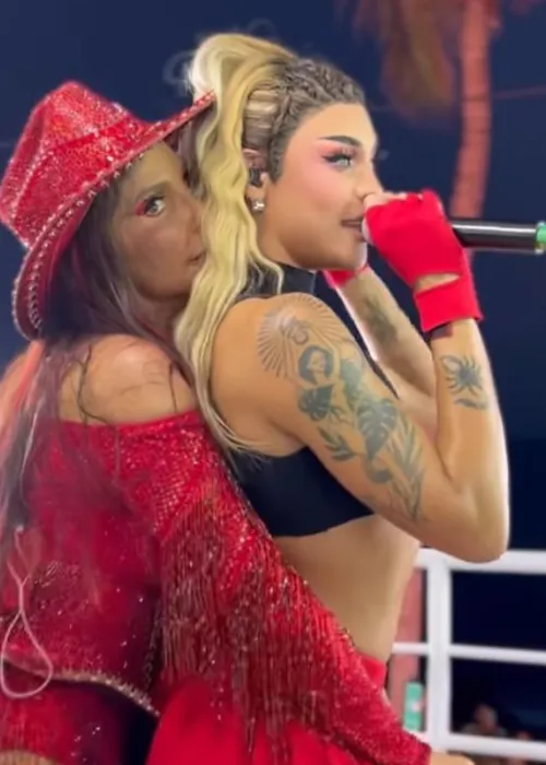 
				
					Pabllo Vittar faz participação especial em trio de Ivete Sangalo; veja
				
				