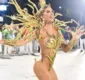 
                  Galeria de fotos: famosas desfilam na 2ª noite das escolas de samba do Rio