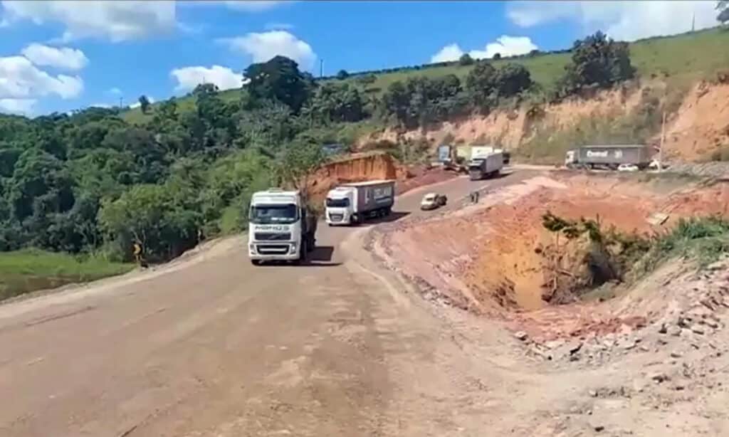 Desvio na rodovia SE-290 só pode ser realizado por veículos leves