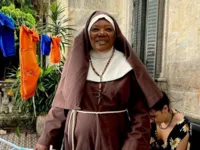 Neusa Borges comemora melhor fase aos 81 anos e comenta falta de protagonismo: 'Faça de papéis pequenos grandes personagens'