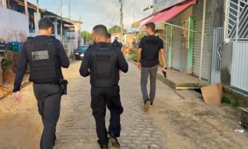 
				
					Idoso é preso suspeito de estuprar neta no norte da Bahia
				
				