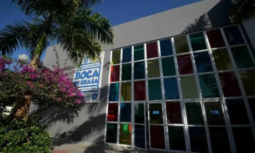 
				
					Escola Criativa Boca de Brasa oferece 120 vagas para cursos gratuitos em formação artística
				
				