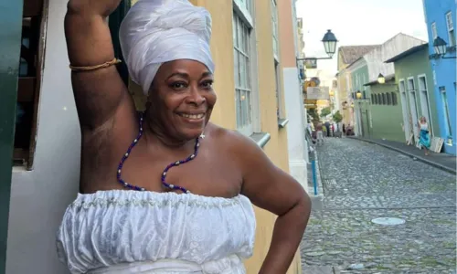 
				
					Negra Jhô inaugura novo espaço cultural e de beleza negra no Pelourinho
				
				