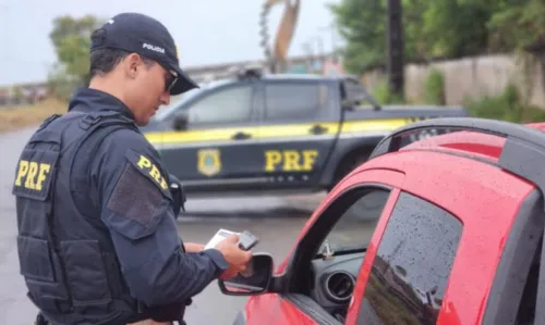 
				
					Operação Rodovida: mais de 2,2 mil condutores são multados pelo não uso do cinto de segurança
				
				