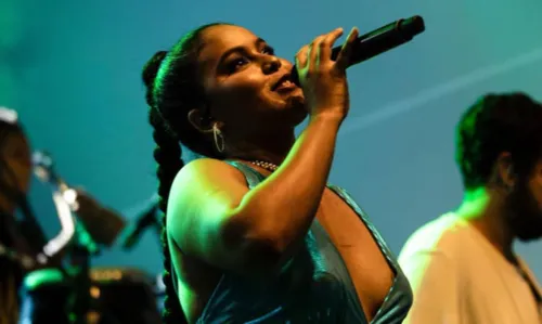 
				
					Rachel Reis exalta representatividade no combate ao apagamento da música negra baiana: 'A gente tem conseguido que notem'
				
				