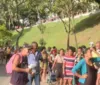 Mulheres formam fila quilométrica para consultas e exames gratuitos em Salvador