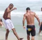
                  Marcello Melo Jr aproveita sol ao lado de amigos em praia do Rio de Janeiro